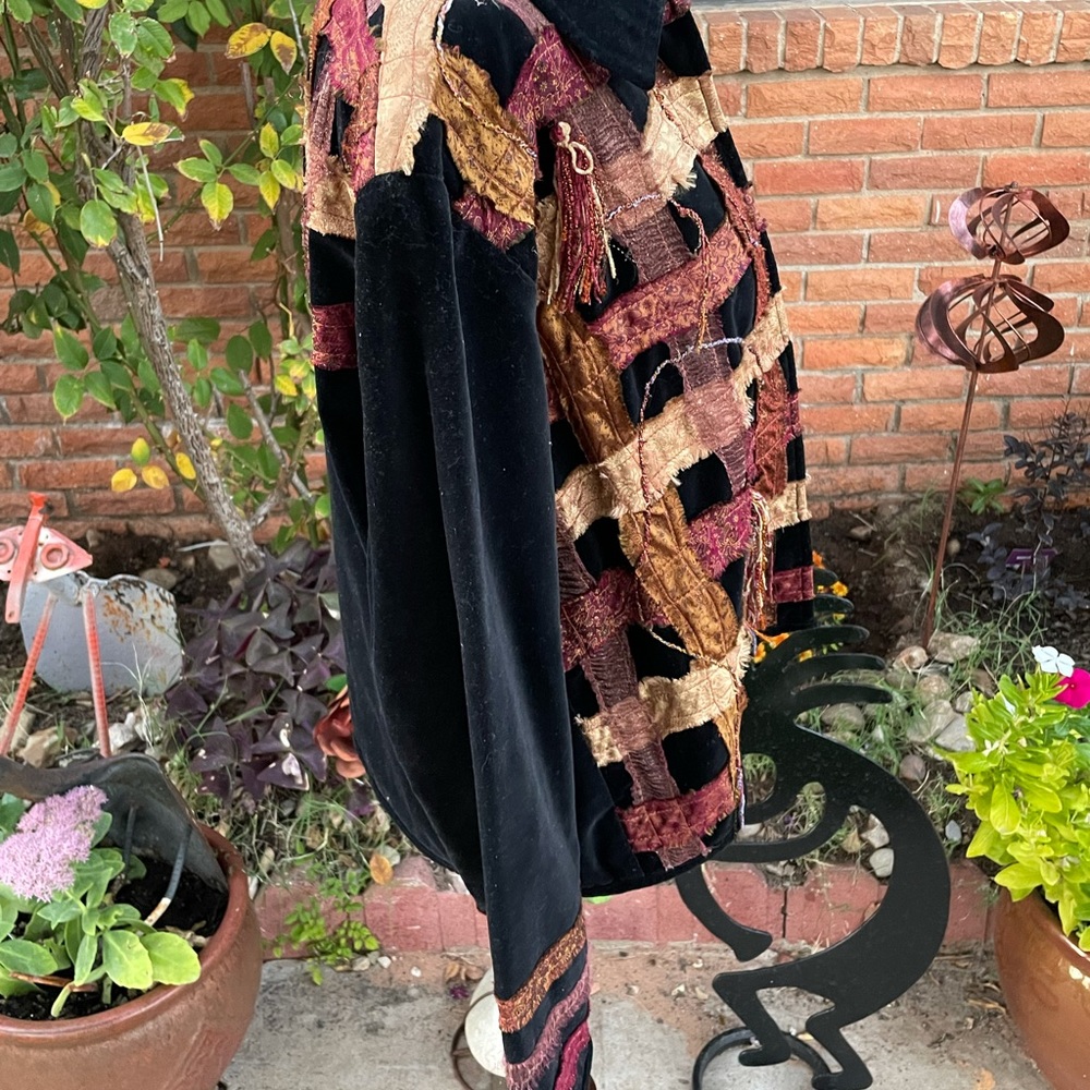 Yak Magik ~ Medium ~ Vtg ~ Black/Gold • Velvet ~ Silk Ribbons/ Fringe ~ Jacket - Picture 10 of 14